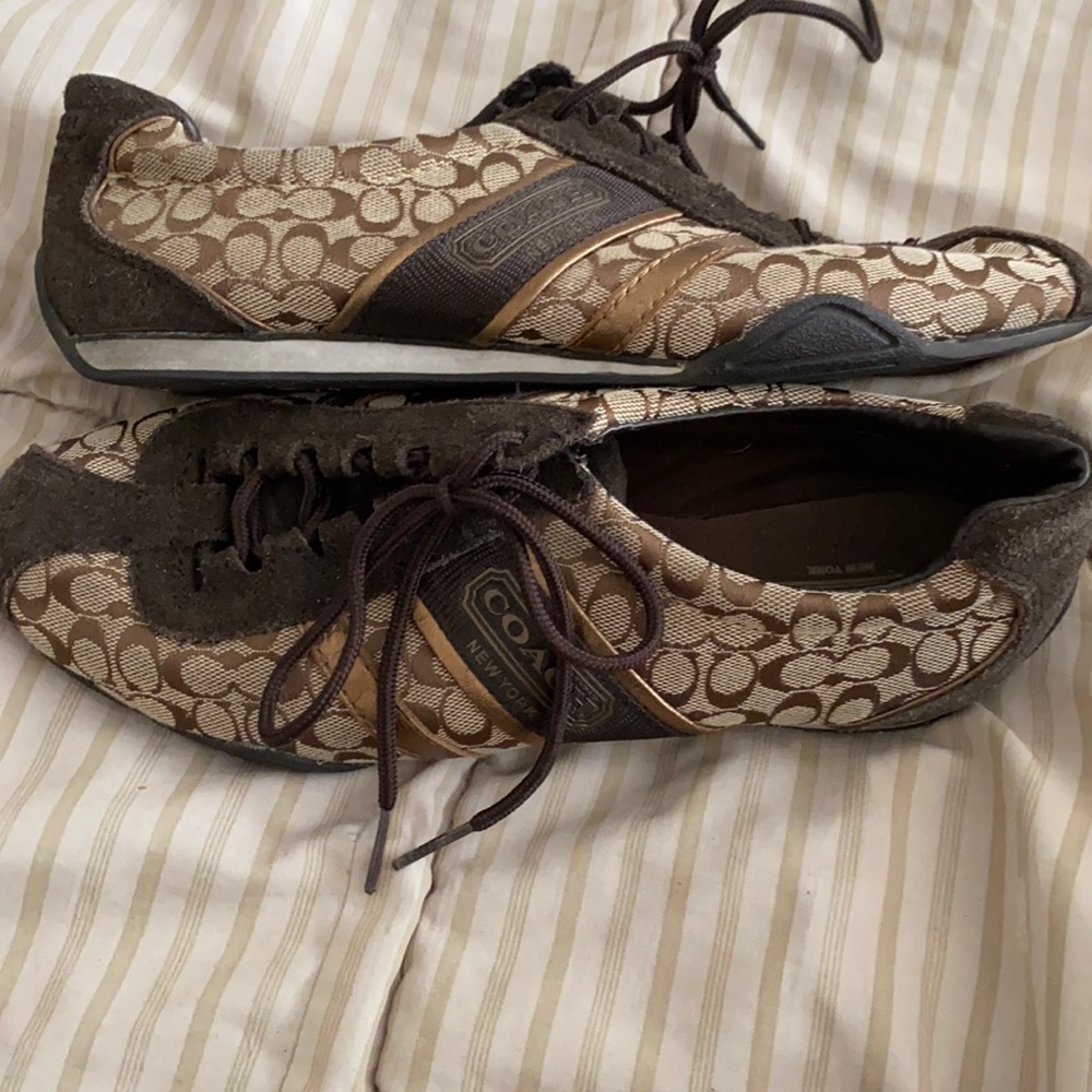 Coach Women’s lace up sneakers